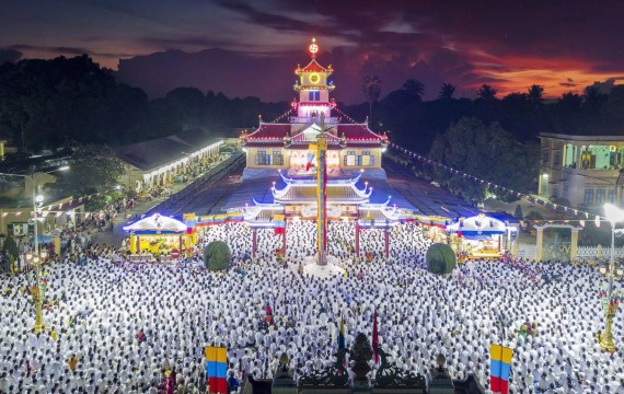 HK - TOUR: NÚI BÀ ĐEN - TÒA THÁNH CAO ĐÀI (HỘI YẾN DIÊU TRÌ CUNG)