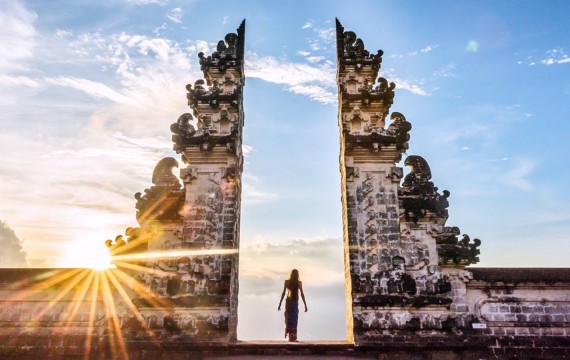 KHÁM PHÁ KHUNG TRỜI  BALI